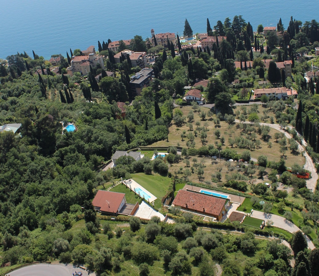 Villa Isotta - Lakeside villa with private pool 1 Italian Breaks