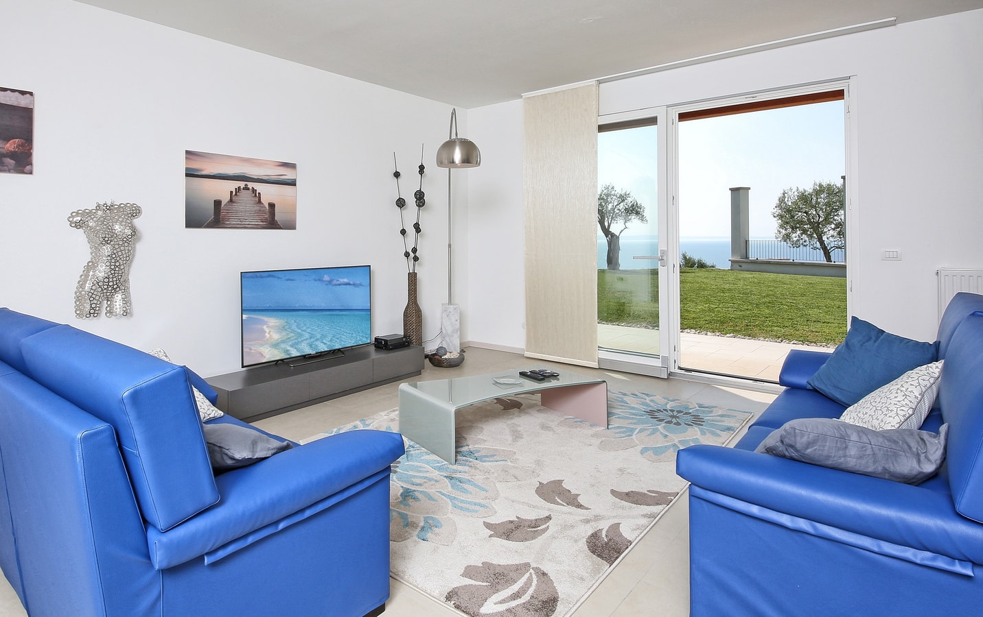Villa Isotta - Lakeside villa with private pool 3 Italian Breaks