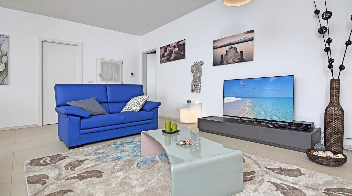 Villa Isotta - Lakeside villa with private pool 4 Italian Breaks