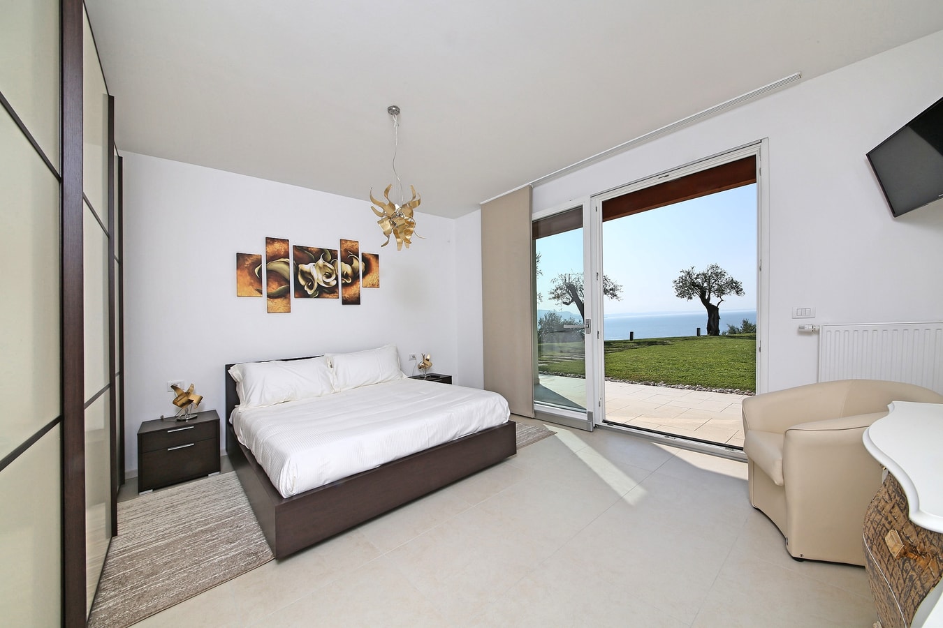 Villa Isotta - Lakeside villa with private pool 9 Italian Breaks