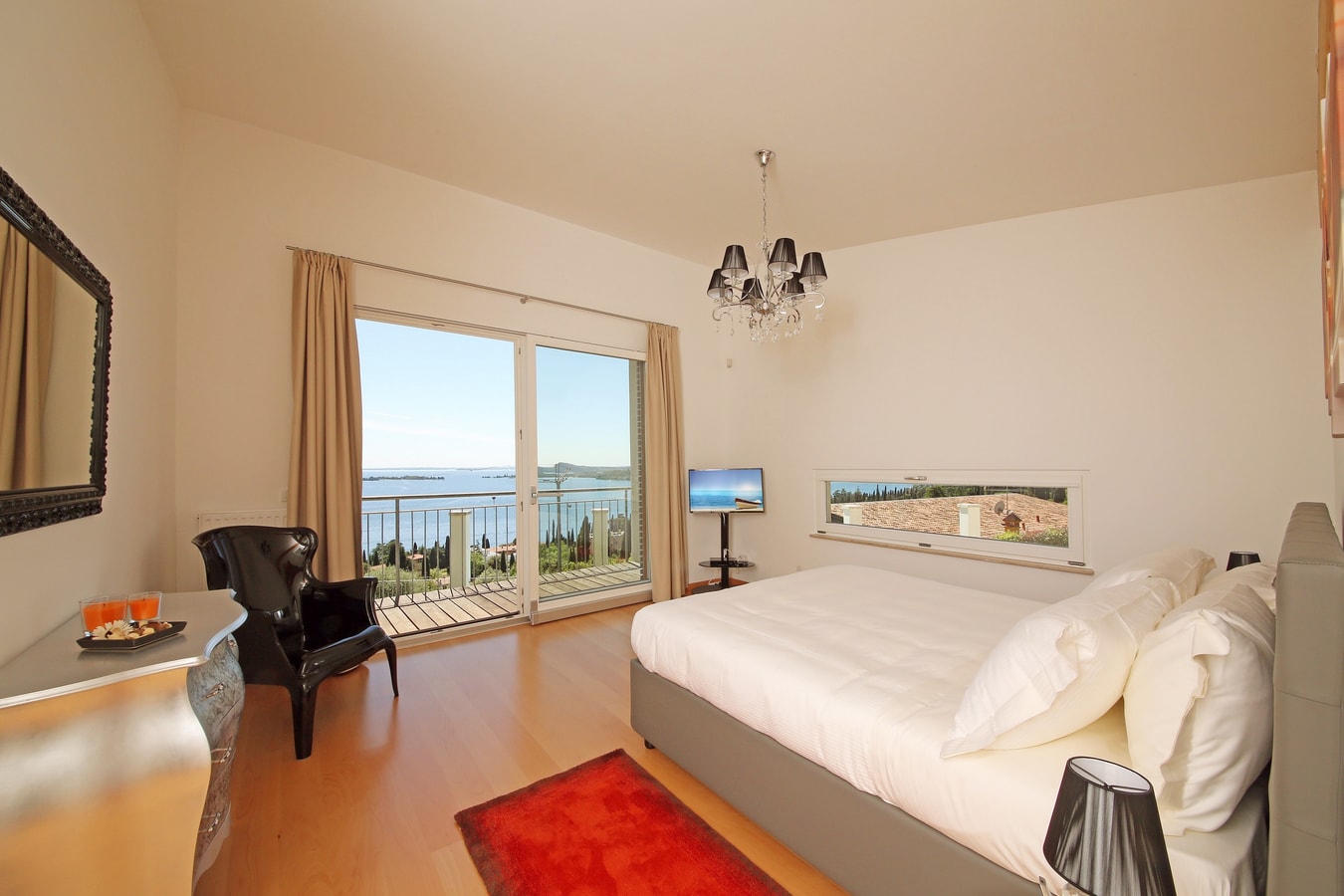 Villa Isotta - Lakeside villa with private pool 17 Italian Breaks