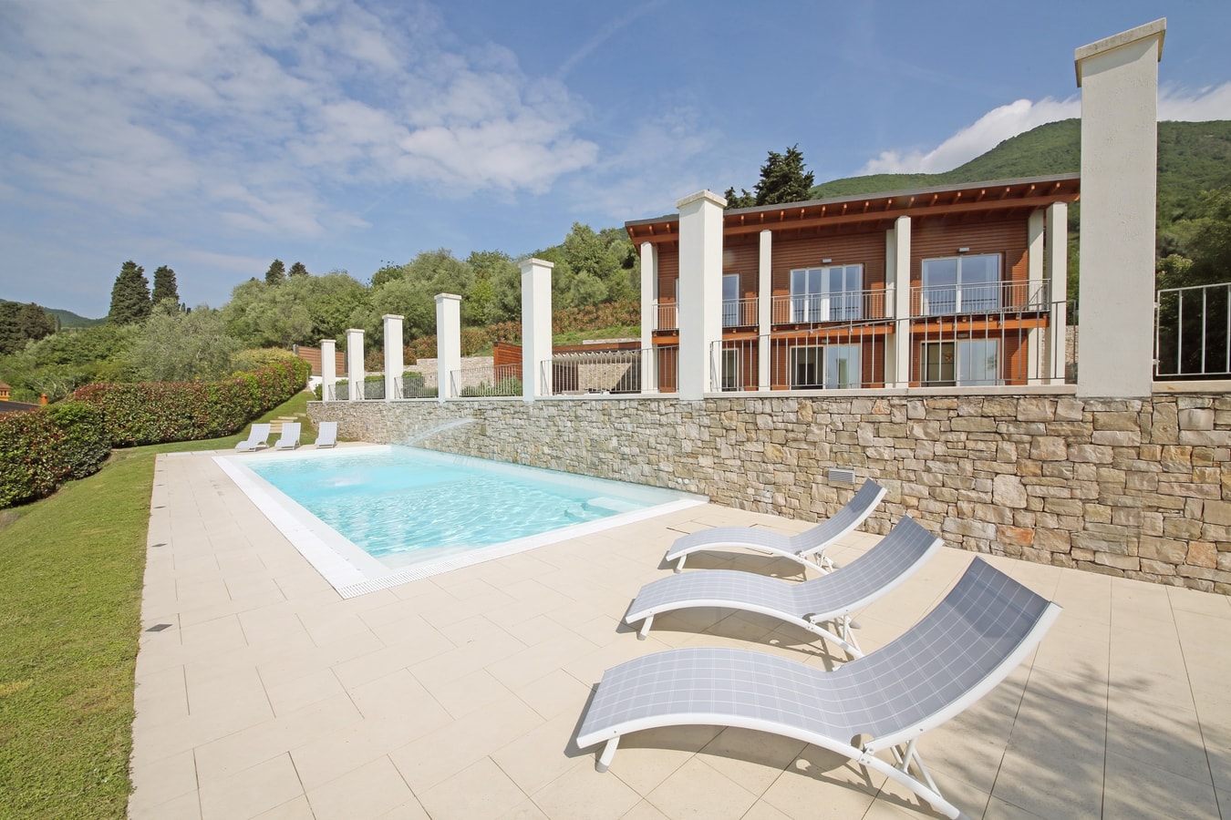Villa Isotta - Lakeside villa with private pool 30 Italian Breaks