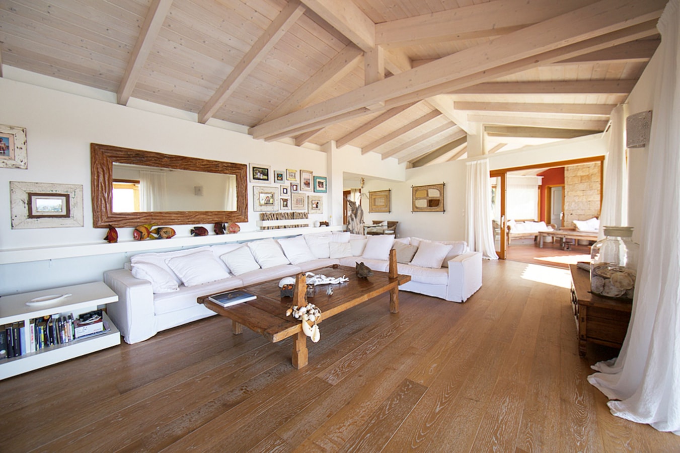 Private villa with swimming pool in Sardinia 3 Italian Breaks