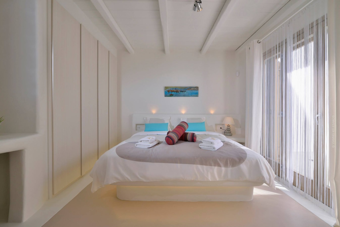 Luxury modern villa with a swimming pool in Mykonos 7 My Villa Breaks