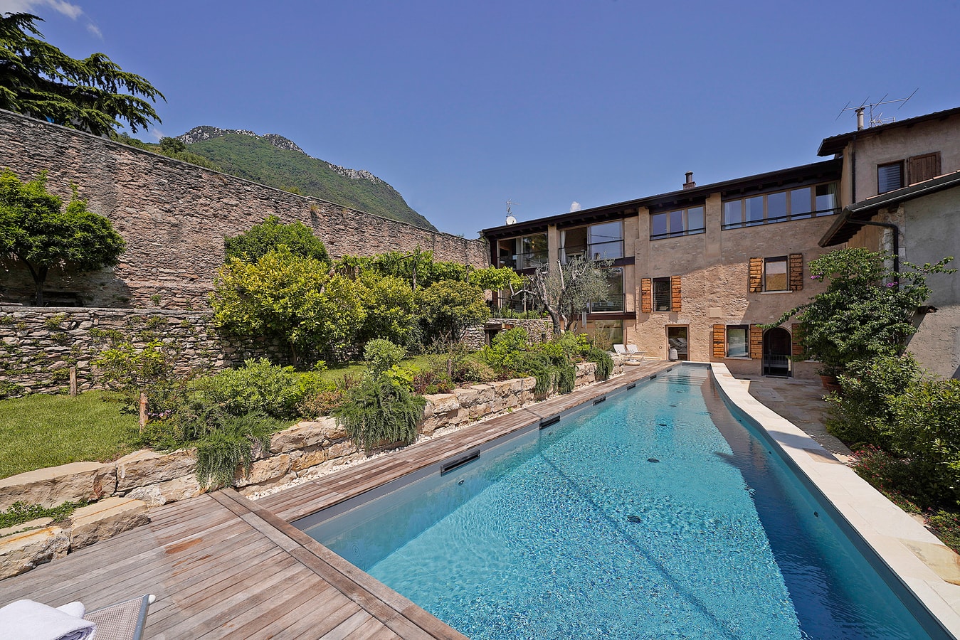Villa Foglia - Private villa near the lake 26 Italian Breaks