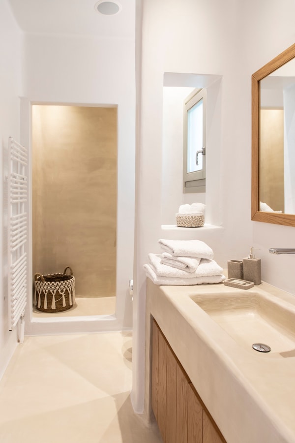 Luxury modern villa with swimming pool in Mykonos 8 My Villa Breaks