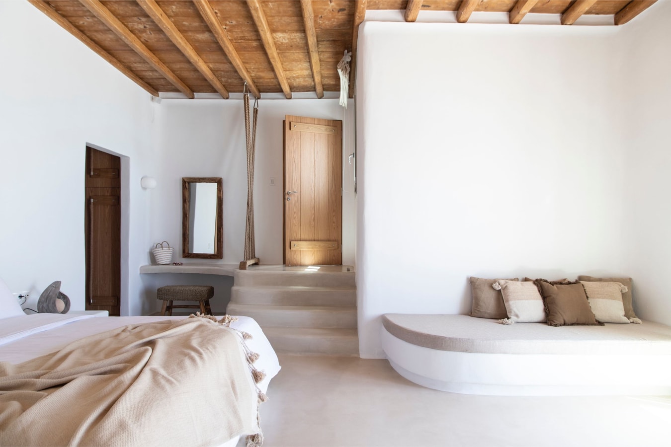 Luxury modern villa with swimming pool in Mykonos 18 My Villa Breaks