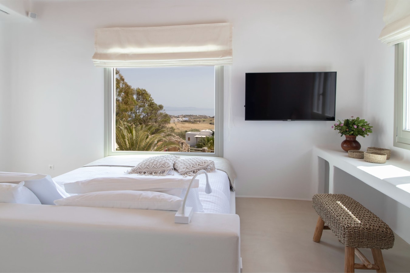 Luxury modern villa with swimming pool in Mykonos 22 My Villa Breaks