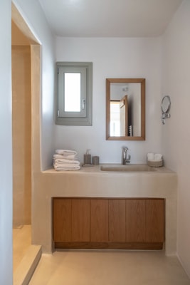 Luxury modern villa with swimming pool in Mykonos 24 My Villa Breaks