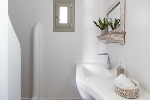 Luxury modern villa with swimming pool in Mykonos 37 My Villa Breaks