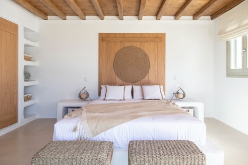 Luxury modern villa with swimming pool in Mykonos 41 My Villa Breaks