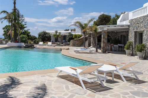 Luxury modern villa with swimming pool in Mykonos 50 My Villa Breaks