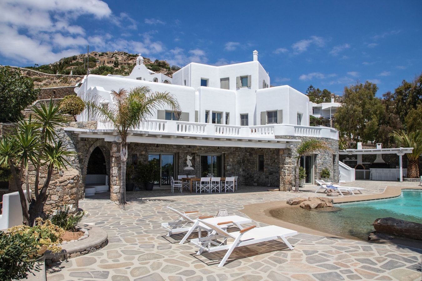 Luxury modern villa with swimming pool in Mykonos 51 My Villa Breaks