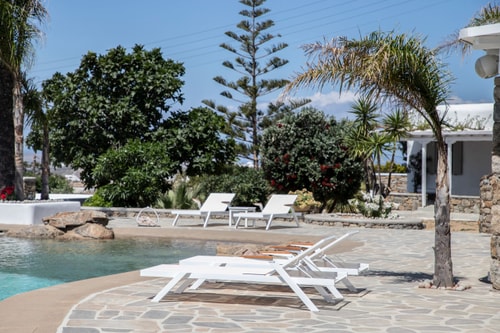 Luxury modern villa with swimming pool in Mykonos 53 My Villa Breaks