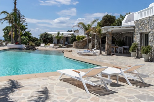 Luxury modern villa with swimming pool in Mykonos 55 My Villa Breaks