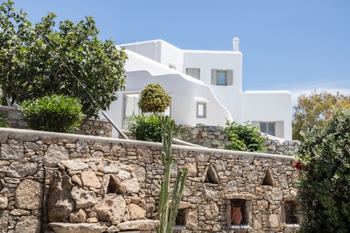 Luxury modern villa with swimming pool in Mykonos 63 My Villa Breaks