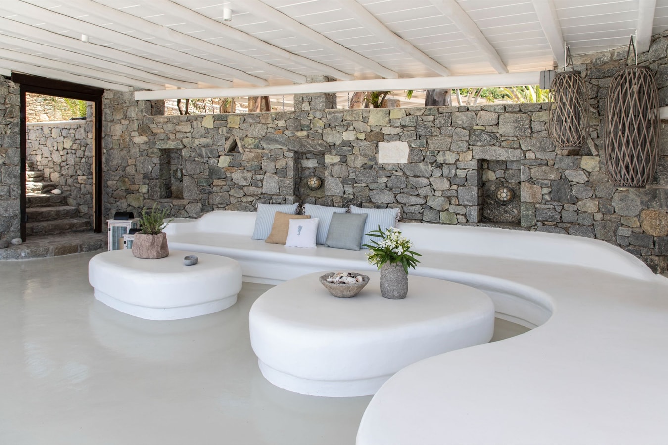 Luxury modern villa with swimming pool in Mykonos 65 My Villa Breaks