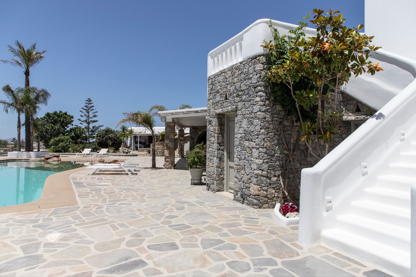 Luxury modern villa with swimming pool in Mykonos 69 My Villa Breaks