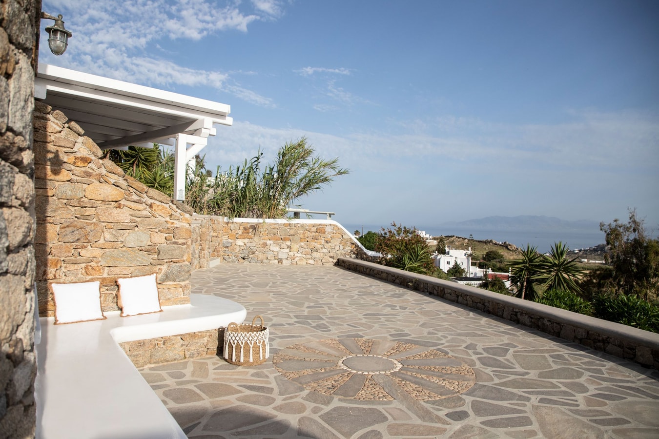 Luxury modern villa with swimming pool in Mykonos 75 My Villa Breaks