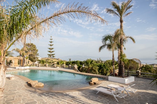 Luxury modern villa with swimming pool in Mykonos 77 My Villa Breaks