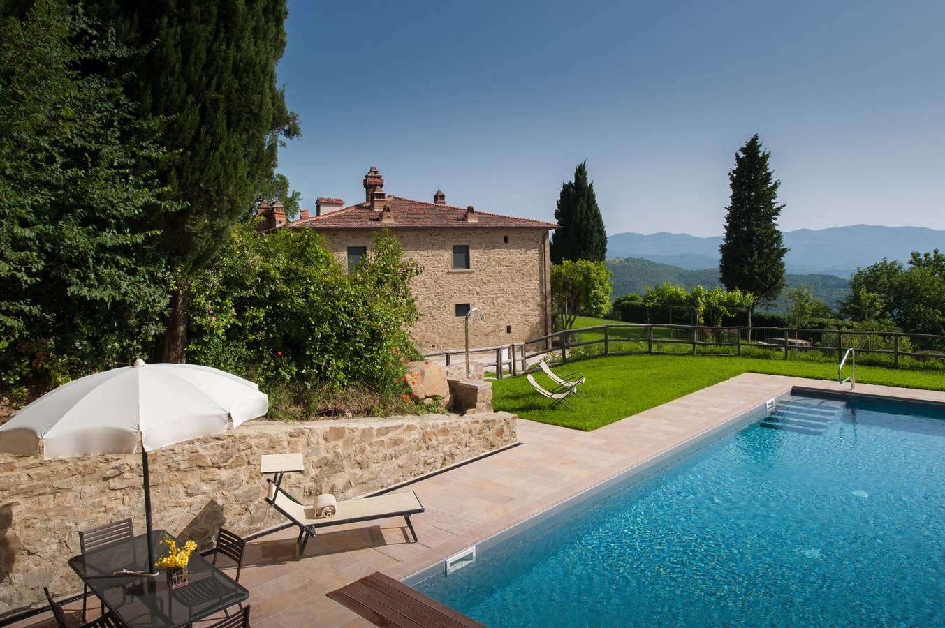 Villa Ducese Mandorla - Tuscan villas with private pool Italian Breaks