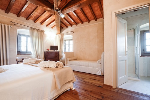 Luxury villa with private pool 25 Italian Breaks