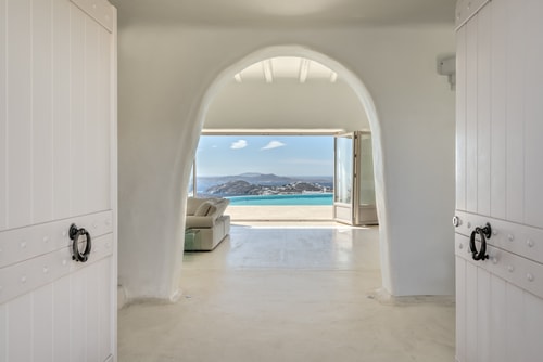 Luxury villa with swimming pool in Mykonos 3 My Villa Breaks