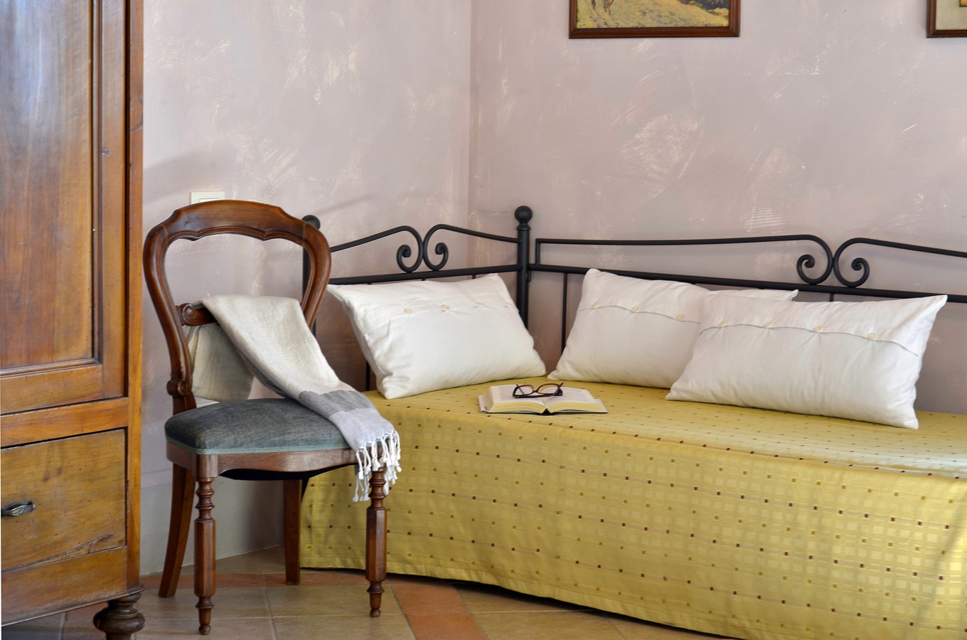 Villa Di Terra, with heated and fenced pool 15 Italian Breaks