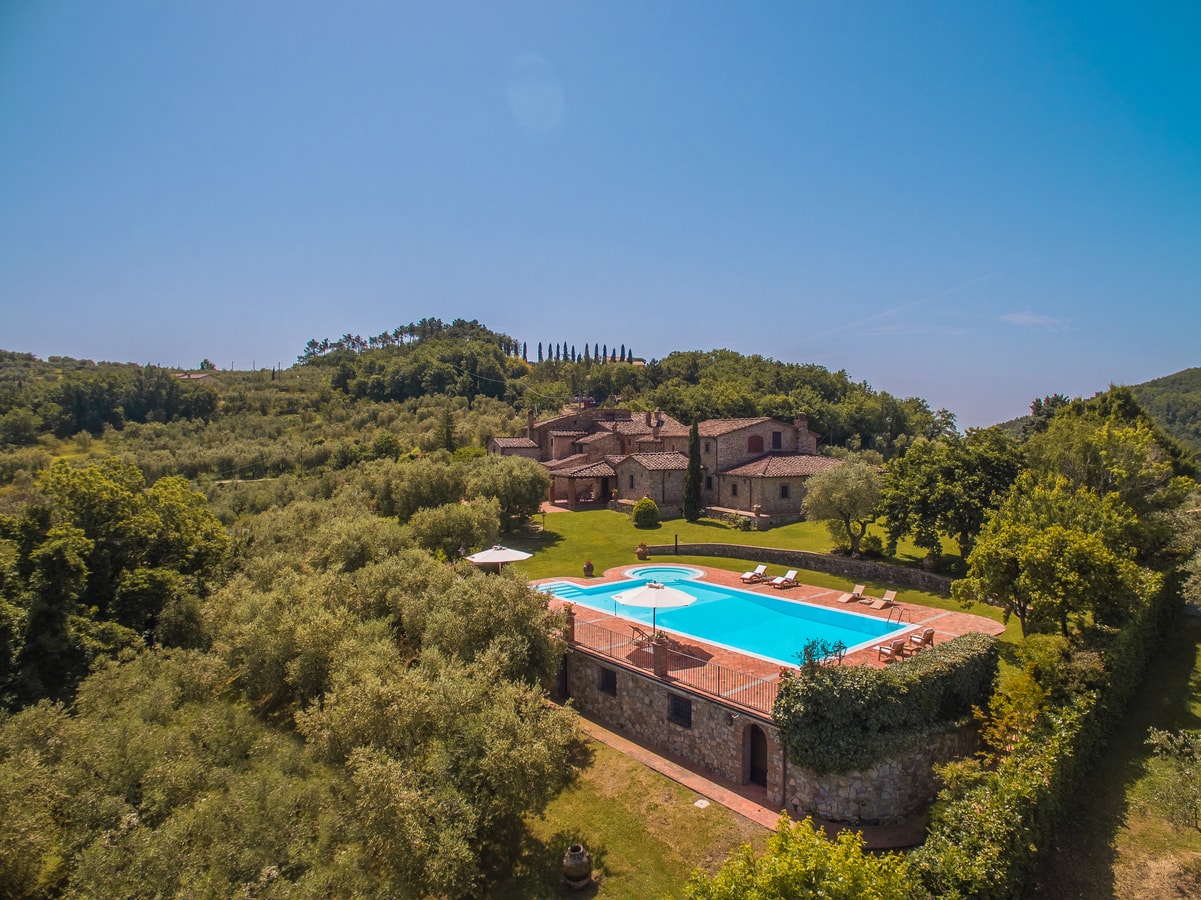 Villa Del Giglio - Tuscan villa with pool Italian Breaks