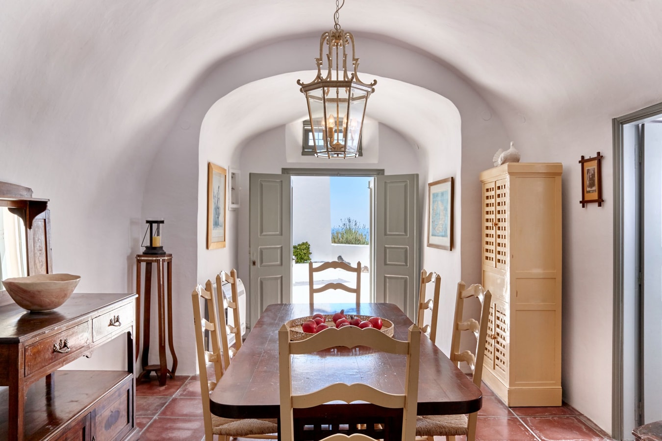 Private villa with sea views and an outdoor jacuzzi 3 My Villa Breaks