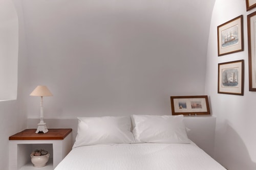 Private villa with sea views and an outdoor jacuzzi 10 My Villa Breaks