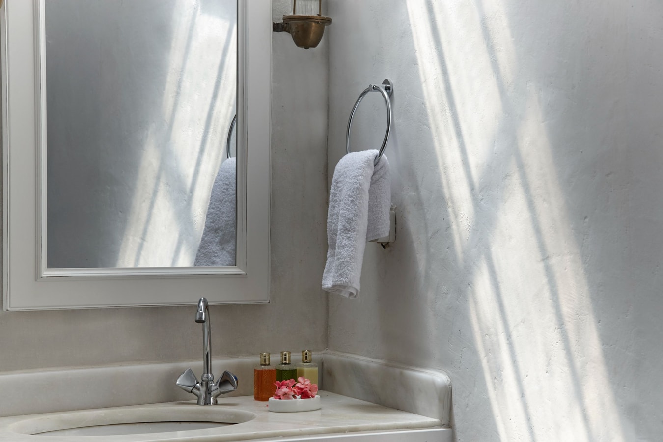 Private villa with sea views and an outdoor jacuzzi 11 My Villa Breaks