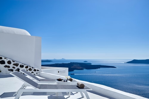 Private villa with sea views and an outdoor jacuzzi 16 My Villa Breaks