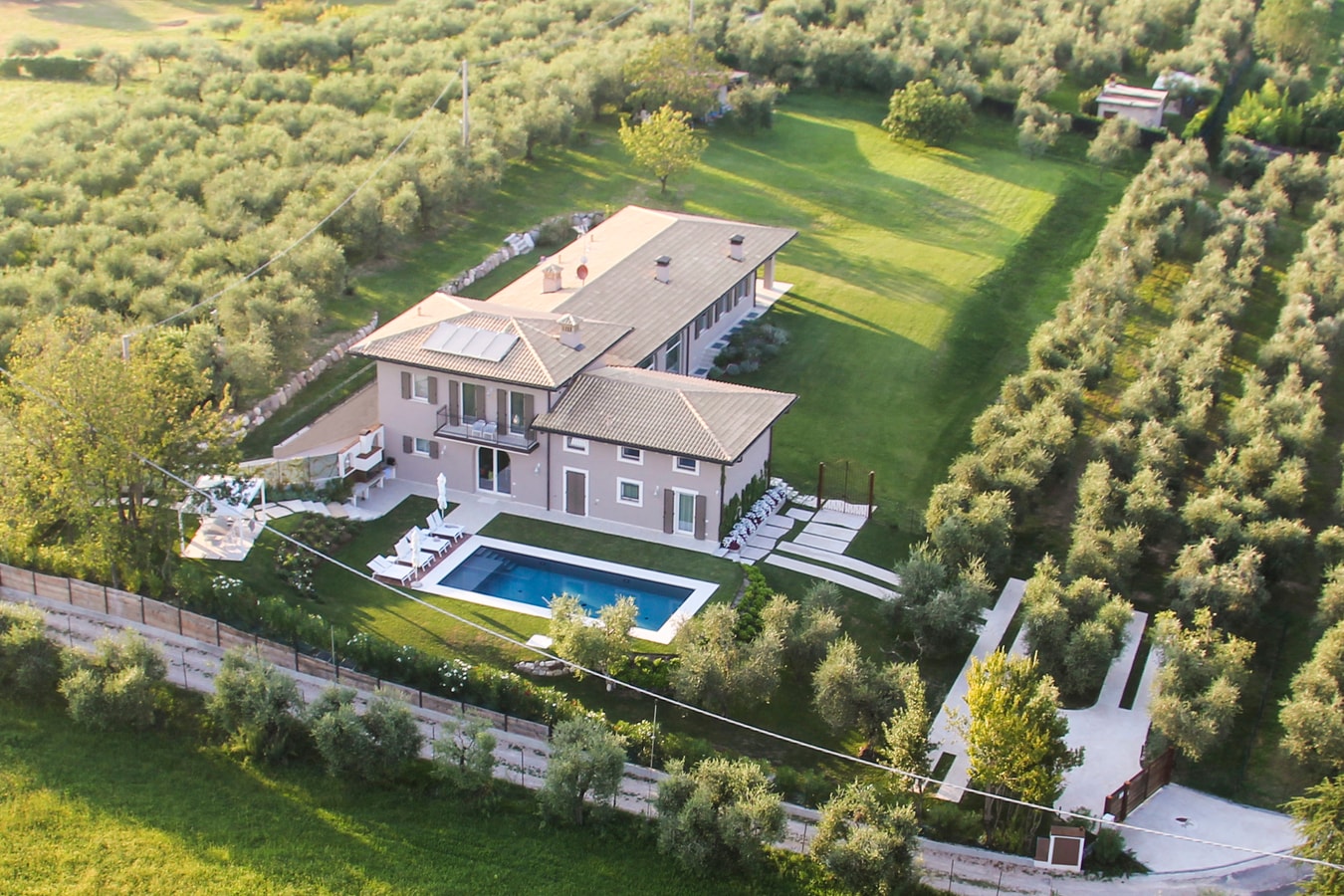 Villa Dahna - Lakeside villa with heated pool 27 Italian Breaks