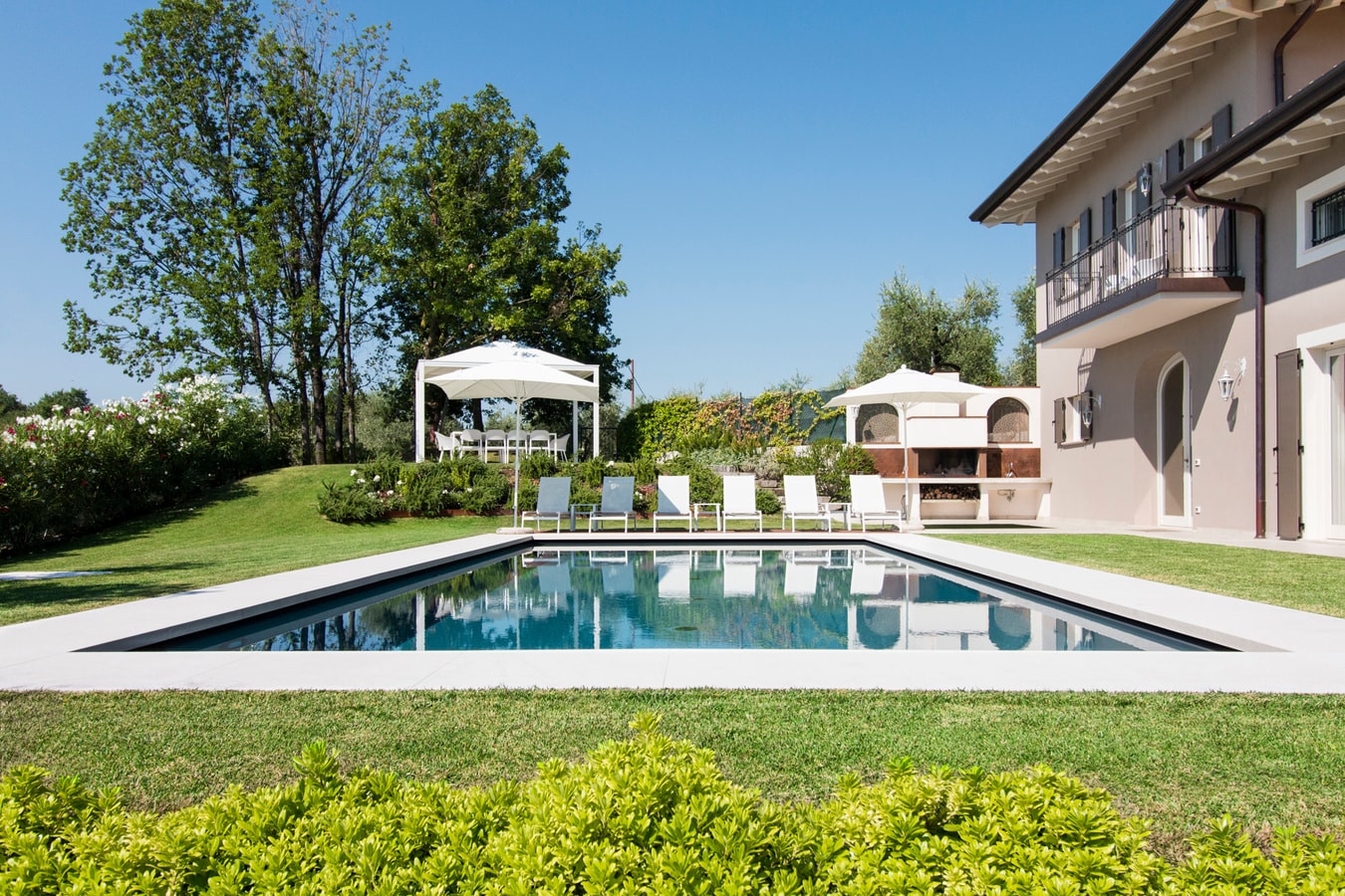 Villa Dahna - Lakeside villa with heated pool 29 Italian Breaks