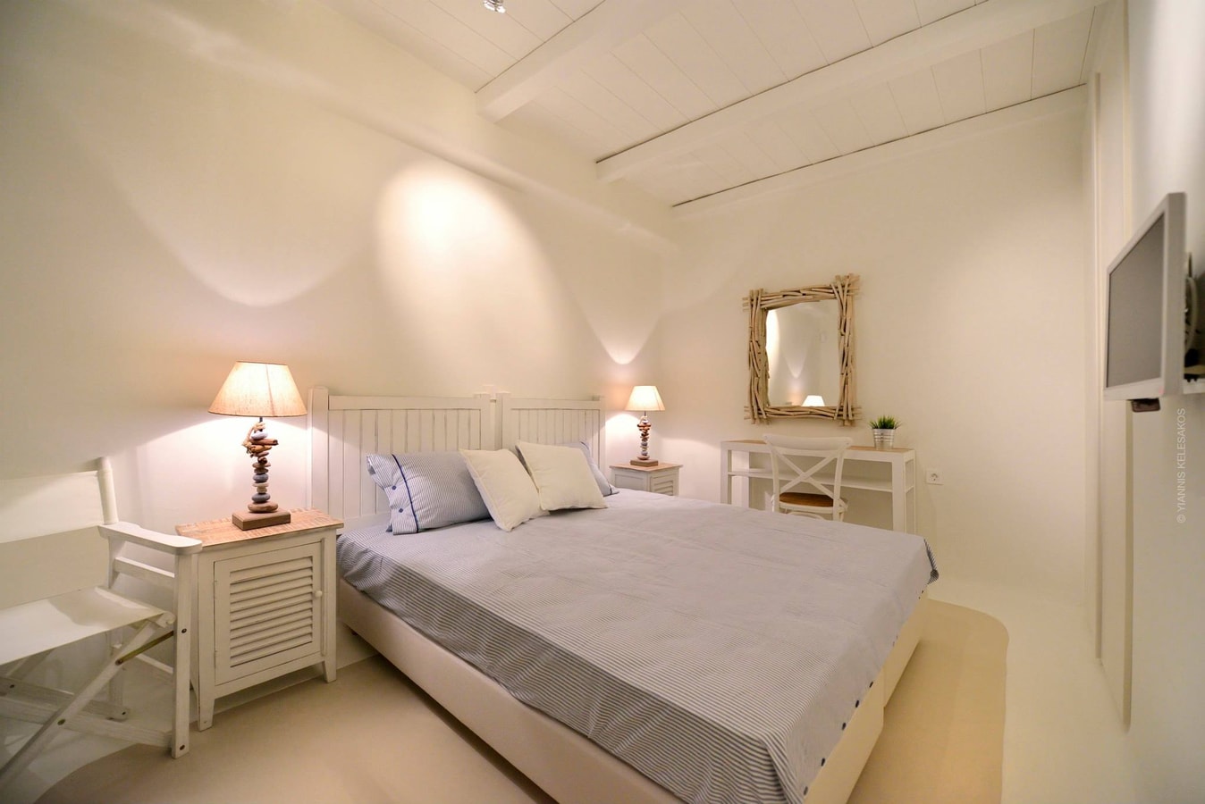 Luxury modern villa with swimming pool in Mykonos 7 My Villa Breaks