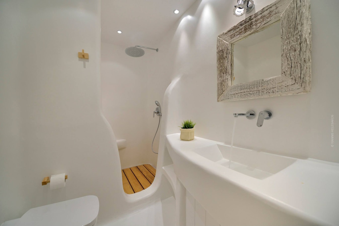 Luxury modern villa with swimming pool in Mykonos 10 My Villa Breaks