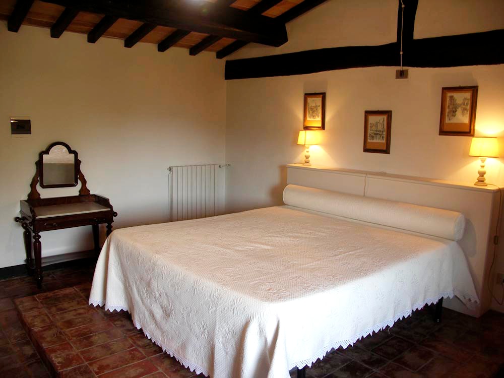 Villa Gionata - Private Tuscan villa with pool 19 Italian Breaks