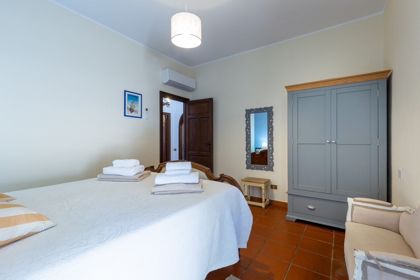 Beautiful private villa near the beach 11 Italian Breaks