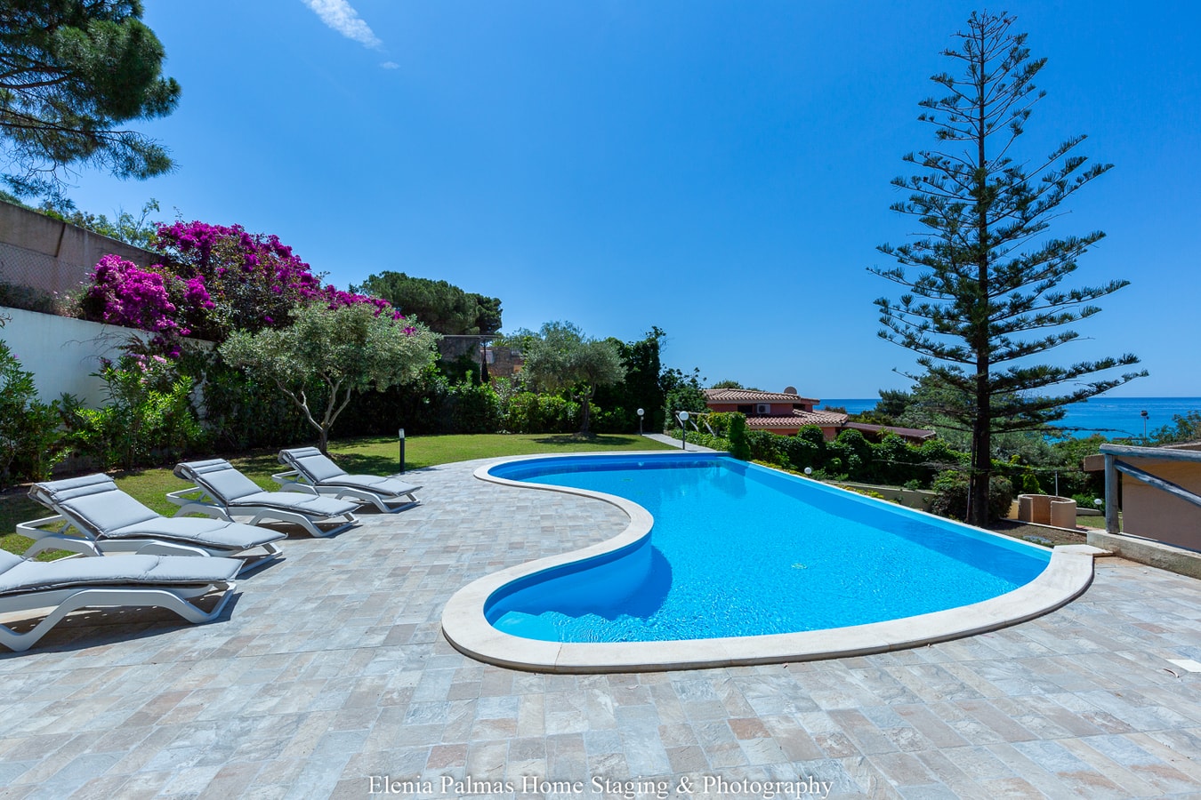 Beautiful private villa near the beach 28 Italian Breaks