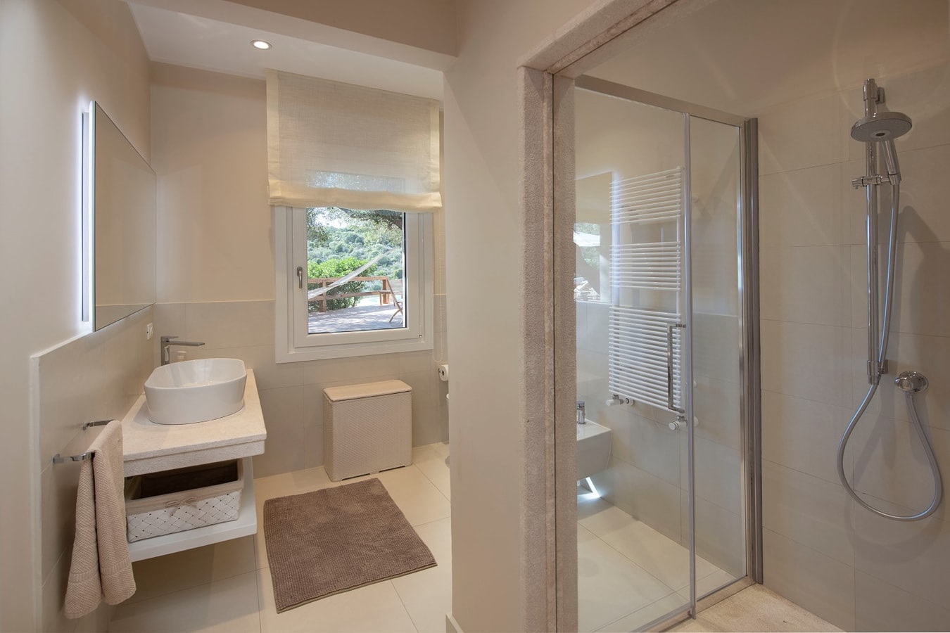 Stunning modern property with sea views 20 Italian Breaks