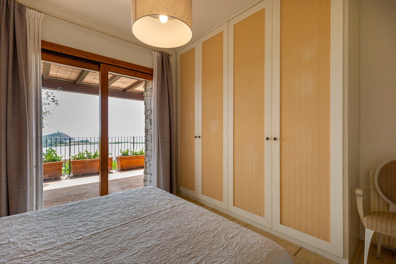 Villa with pool and stunning views 13 Italian Breaks