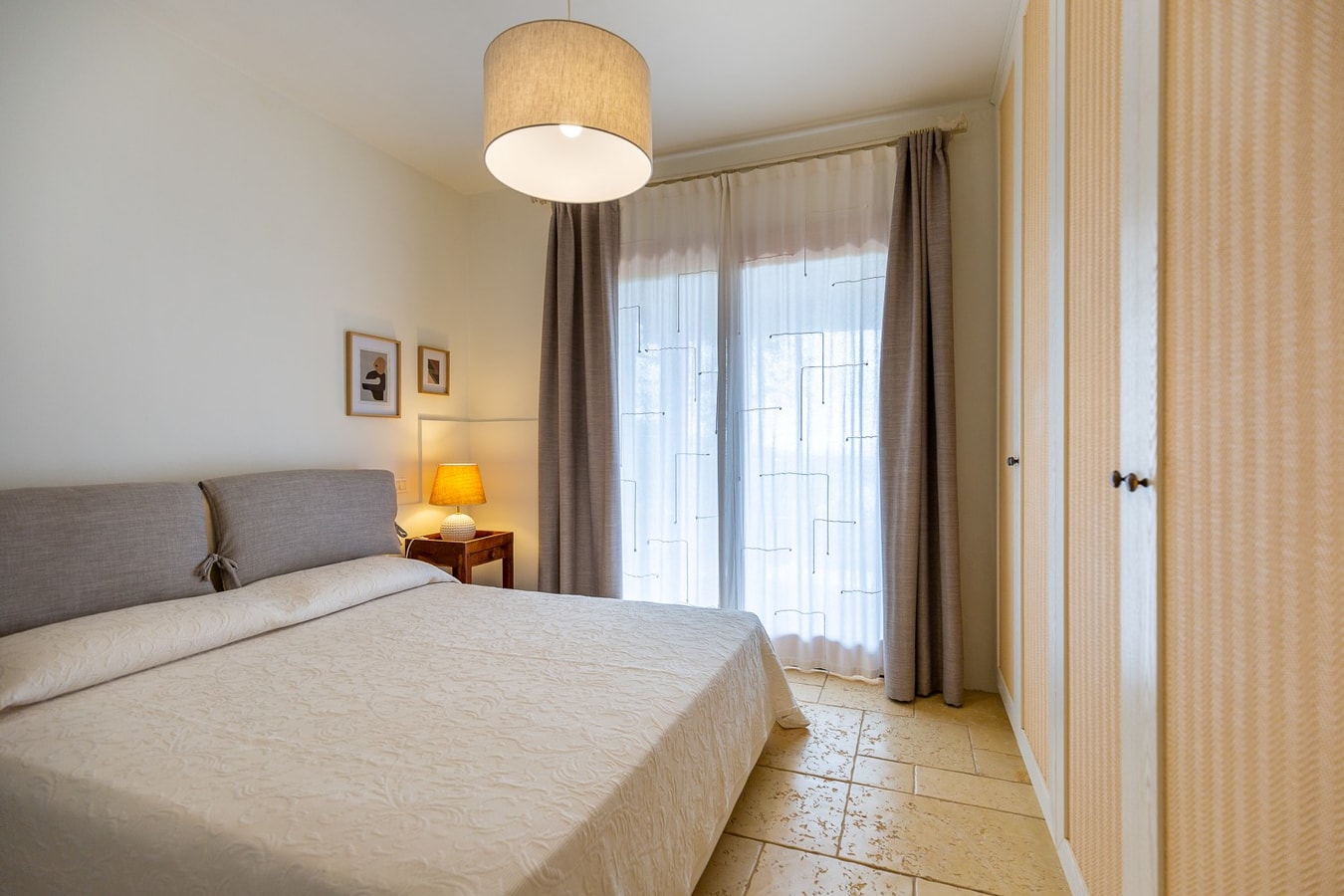 Villa with pool and stunning views 15 Italian Breaks