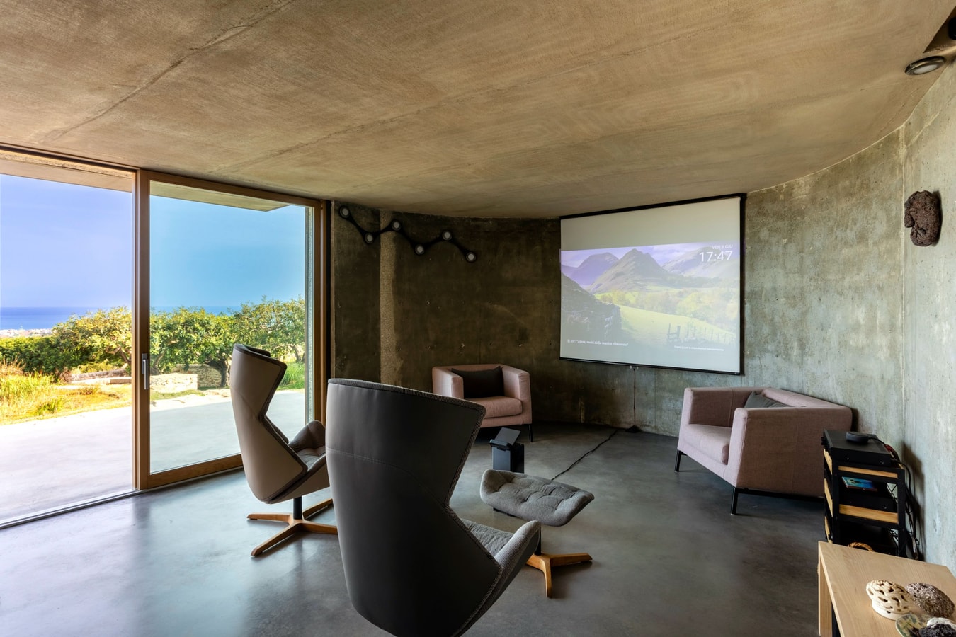 Villa Cosima - Modern villa with pool 2 Italian Breaks