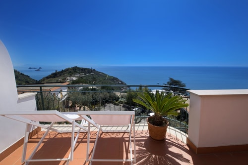 Villa Carmela 34 Italian Breaks
