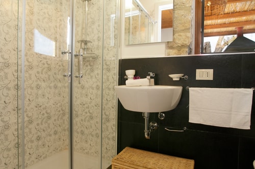 Private villa with pool in the countryside 9 Italian Breaks