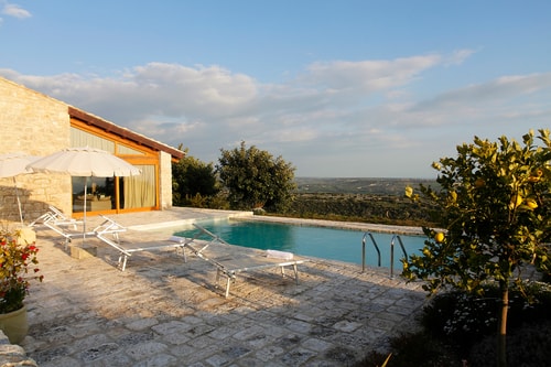 Private villa with pool in the countryside 14 Italian Breaks