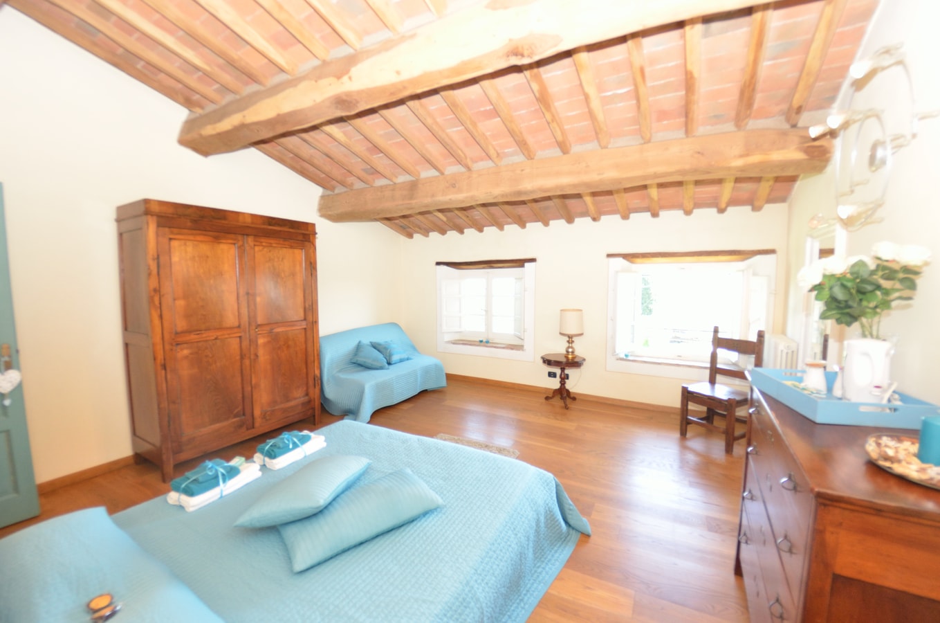 Villa Brianna - Private Tuscan villa with pool 10 Italian Breaks