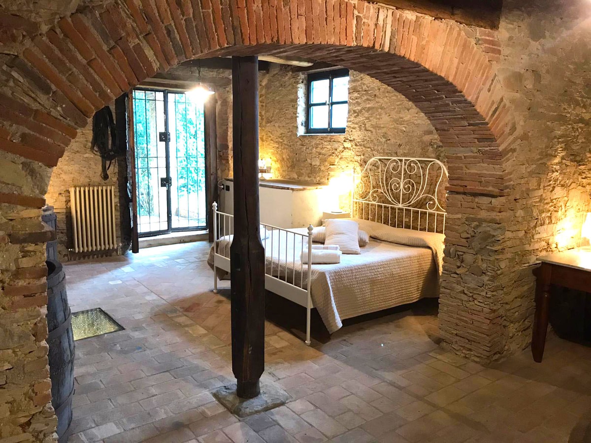 Villa Brianna - Private Tuscan villa with pool 18 Italian Breaks