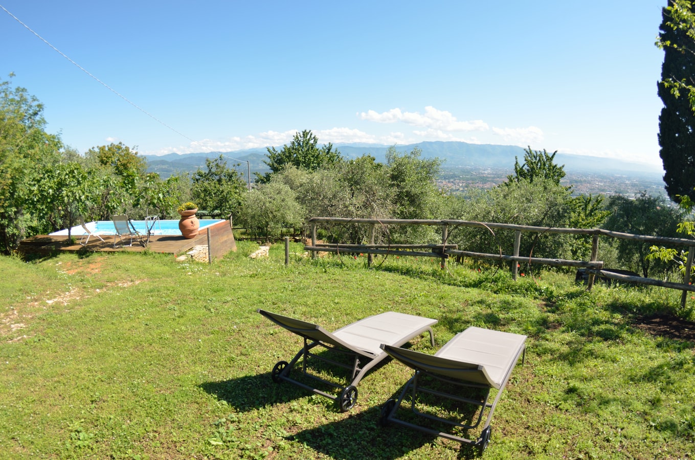 Villa Brianna - Private Tuscan villa with pool 2 Italian Breaks